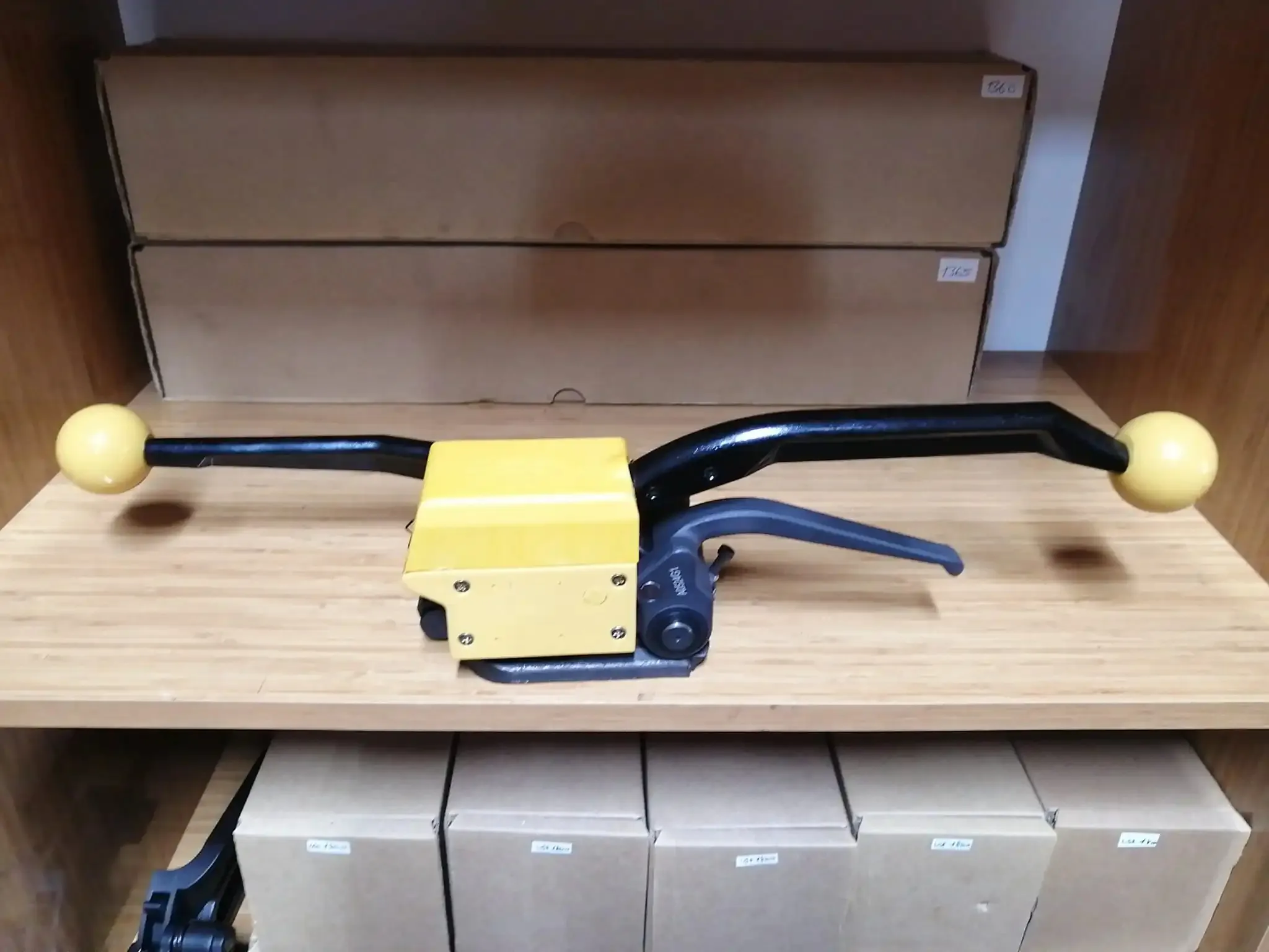 A-333 Manuel Kenetlemeli Çelik Çember Makinası 